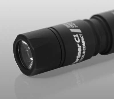 Тактический фонарь Armytek Partner C1 (тёплый свет)