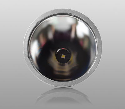 Поисковый фонарь Armytek Barracuda (тёплый свет)