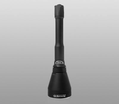 Поисковый фонарь Armytek Barracuda Pro XHP35